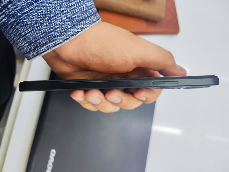 گوشی موبایل شیائومی مدل Redmi Note 12 4G دو سیم کارت ظرفیت 128 گیگابایت و رم 8 گیگابایت - گلوبال کارکرده