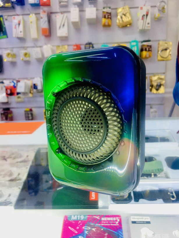 اسپیکر بلوتوثی قابل حمل مدل Flame light GTS-1867